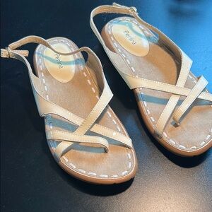 Perlina Women's Cream Sandals